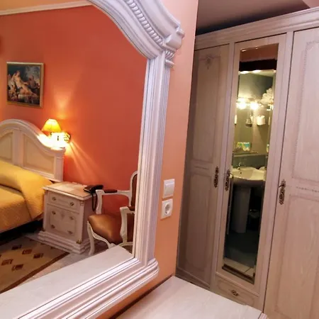 Marianna Hotel